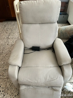 Sessel mit Aufstehhilfe