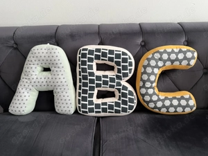 Kids Concept   ABC Buchstaben-Set, 3 Stück, Baumwollstoff, 25 cm