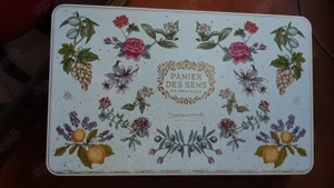 Schöne Metallbox Panier des Sens en Provence