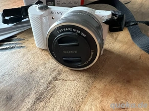 Sony Alpha 5000 Digitalkamera Weiß