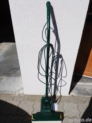 Teppich Reinigungsgerät mit Reinigungspulver, Elektrisch mit Lichtstrom voll funktionsfähig.Sehr 