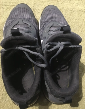 Masturbieren in getragene Sneaker  Schuhe  Socken gegen Tg Bild 4