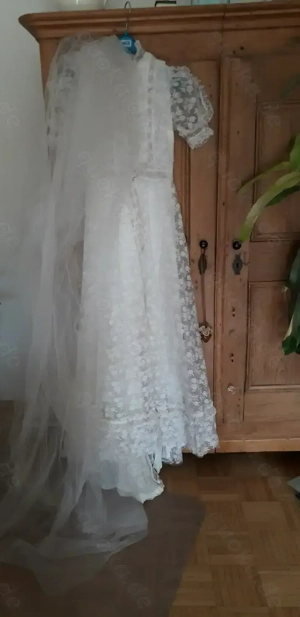 Brautkleid in weiß
