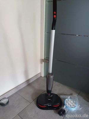 Vileda Looper elektrischer Sprühmopp, kaum benutzt, mit 2 Paar Ersatzpads