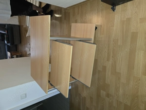 Kleiner Schreibtisch  Bild 2