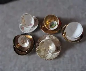 Geschirr Sammeltassen Bild 5