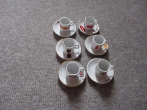 Geschirr Sammeltassen Bild 4