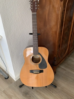 Gebr. Yamaha Gitarre 12 Saiten FG 411-12 plus Ständer