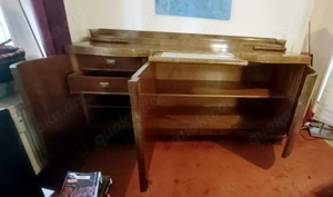 Stilvolle Vintage-Möbel: Vitrine & Buffet 