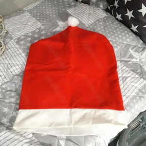 Stuhlhusse Weihnachtsmütze mit Pompon  