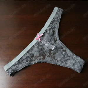 Socken, Slips und alles Andere von IHR und IHM zu verkaufen