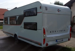 Wohnwagen Bürstner Premio 530 TK mit Stockbett und Herzog Vorzelt Bild 2