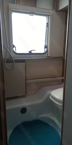 Wohnwagen Bürstner Premio 530 TK mit Stockbett und Herzog Vorzelt Bild 5