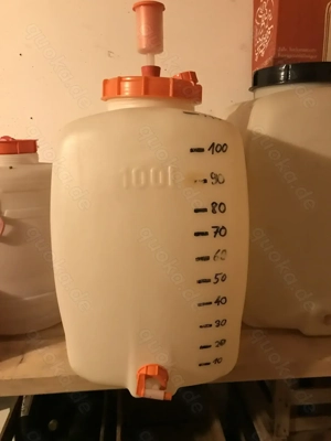 Speidel und Gräf Mostfässer