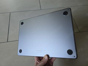 Neu: Apple MacBook Air (2022) Space Grau Bild 3