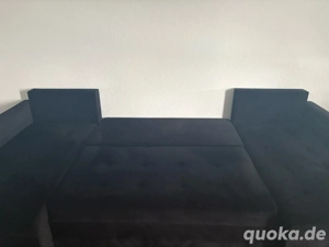 schwarze samt couch in u form 