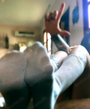 Geheimnisvolle Goth Herrin sucht ergebenen Diener