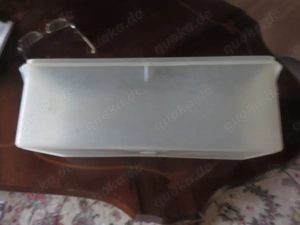 Aufbewahrungsbox von Tupper für Gemüse oder Brot  mit Einlageboden Bild 2