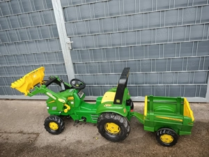 John Deere Trettraktor mit Frontlader und Einachshänger