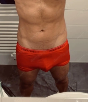 Willst du Spaß haben? Dann melde dich   diskret und unkompliziert. 18+