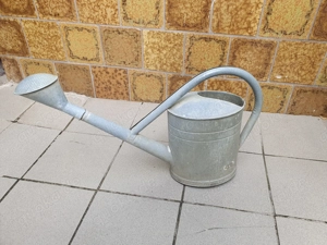 Biete hier noch eine Zinkgiesskanne an zum Verkauf 