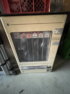 Alter Zigarettenautomat mit DM-Münzprüfer   Sammlerstück