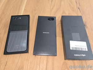 Samsung Galaxy Z Flip 7 