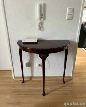 Eleganter Konsolentisch, Halbrundtisch