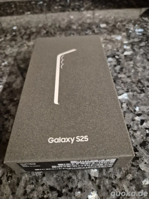 Neu Samsung Galaxy S25
