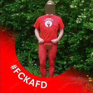 45770: Linksgrünversiffter Senior mit kleinem Schwanz sucht ihn