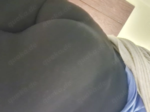 Lecksklave diene deiner Herrin nach Wunsch Stunde 150