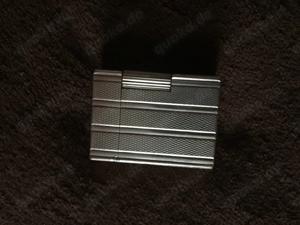  5 Dupont Feuerzeuge mit 1 Dupont Kugelschreiber