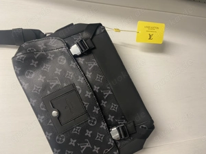 Louis Vuitton Seitentasche