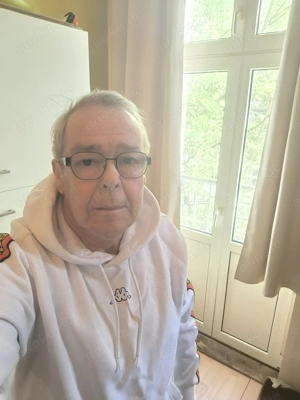 Suche nette Frau gerne asiatisch  Bild 2