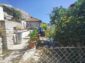 Ich verkaufe mein Haus in der Stadt Balchik in Bulgarien.