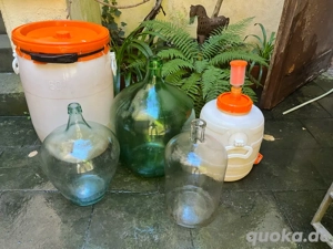 mostfässer und glasballons