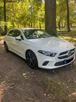 Mercedes-Benz A 200 200d 8G-DCT