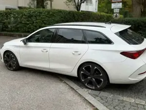 CUPRA Leon Leon Sportstourer 1.4 e-Hybrid (180 kW System) Bild 3