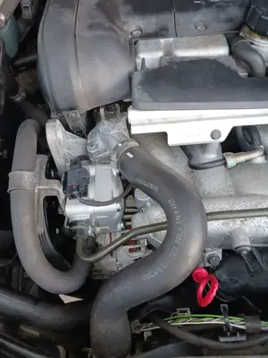 Volvo V70 orginal  seltener durchgeschraubter T5 Bild 5