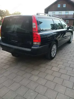 Volvo V70 orginal  seltener durchgeschraubter T5 Bild 3
