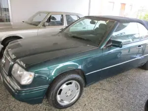 Mercedes-Benz E 200 Cabrio 124C