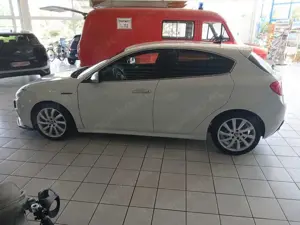 Alfa Romeo Giulietta 1.4 TB 16V Turismo Bild 4