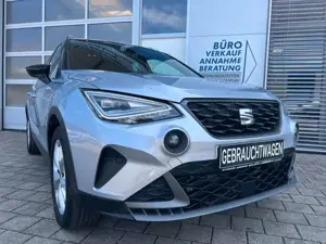 SEAT Arona 1.5 TSI DSG FR 1HD SHZ NAV KAM LED 4J GAR