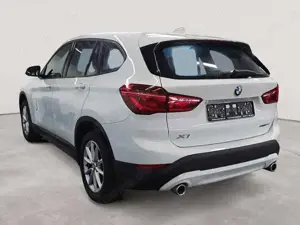 BMW X1 X1 xDrive18d Aut. Advantage Navi SHZ Bild 2