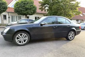 Mercedes-Benz E 240 6 Zylinder/Nur 126000km /Automatik