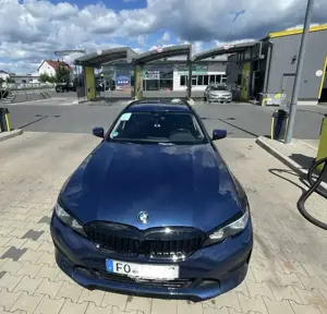 BMW 320 320d Touring Aut. Advantage