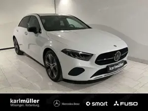 Mercedes-Benz A 220 A 220 4Matic Navi+Distronic+RfK+AHK+LED+NightP