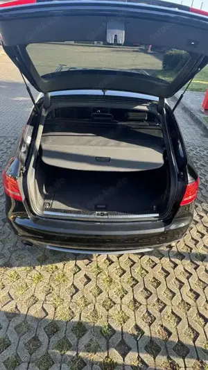 Audi A4 Avant 2.0 TFSI quattro S line Sportpaket (plus) Bild 5