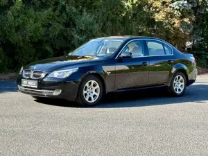 BMW 523 523i+2.HAND+HEADUP+S-HZG+BI-XENON+M-LENKRAD+