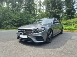 Mercedes-Benz E 300 E 300 d T 9G AMG Line Comand+Keyless+Widescreen